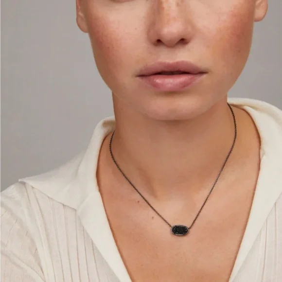 Kendra Scott Elisa Pendant Necklace in Black Drusy - Picture 4 of 4